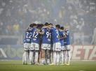 Com Mineiro lotado, Cruzeiro recebe CSA em festa da entrega da taa