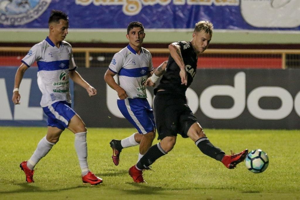 Veja fotos de Atltico-AC x Atltico, pela primeira fase da Copa do Brasil