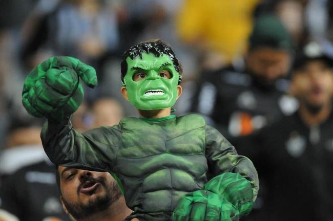 Fotos dos torcedores do Atltico no confronto entre Galo e Tolima, na noite desta quarta-feira (25), no Mineiro, em Belo Horizonte. A partida foi vlida pela 6 rodada da fase de grupos da Copa Libertadores.