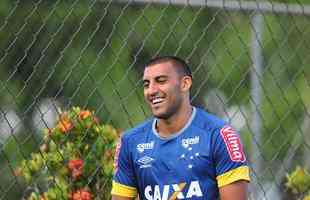 Imagens do ltimo treino do Cruzeiro antes do duelo contra o So Francisco-PA