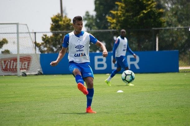 Jogadores da Raposa se reapresentaram na manh desta segunda-feira e comearam a preparao para enfrentar o Coritiba, nesta quarta-feira, no Couto Pereira, pelo Brasileiro
