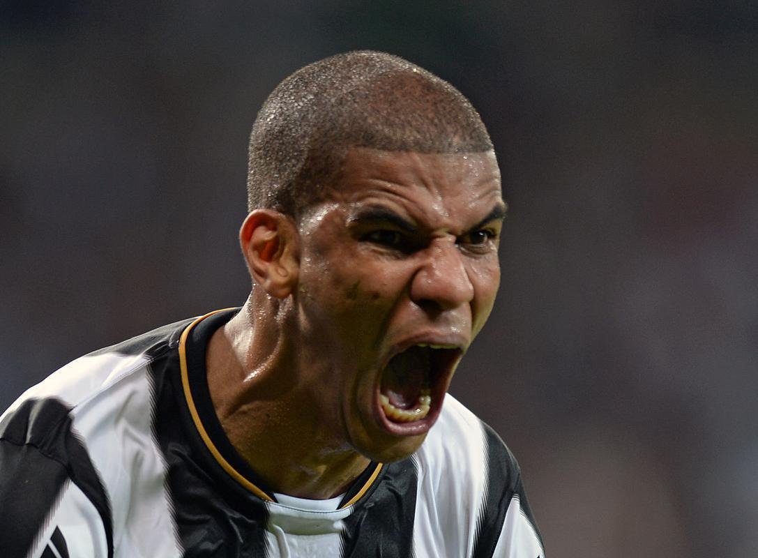 Copa Libertadores (2013) - O ttulo mais importante da histria do Atltico foi conquistado contra o Olimpia, no Mineiro. Aps derrota por 2 a 0 no Paraguai, no jogo de ida, a equipe comandada pelo tcnico Cuca devolveu o placar no Mineiro (J e Leonardo Silva marcaram) e garantiu o ttulo na disputa por pnaltis: 4 a 3. Como na final, a campanha da conquista histrica da gerao de Ronaldinho Gacho e cia. foi marcada por reviravoltas