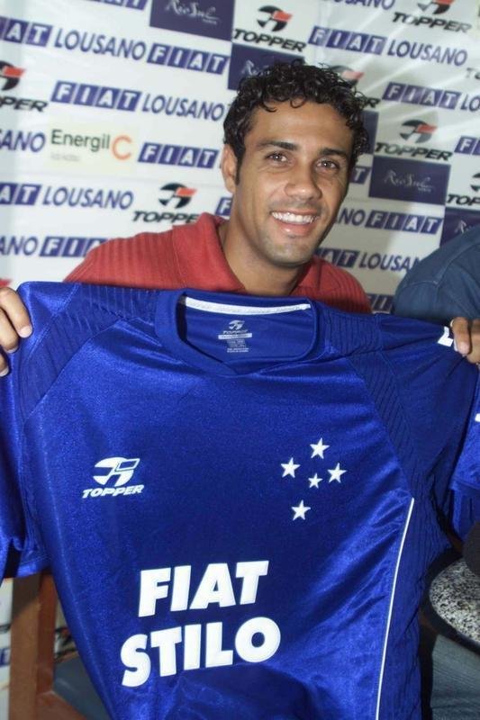Maurinho defendeu o Cruzeiro de 2003 a 2008. Foi multicampeo: Campeonato Brasileiro 2003;  Copa do Brasil 2003 e Campeonato Mineiro: 2003, 2004, 2006.