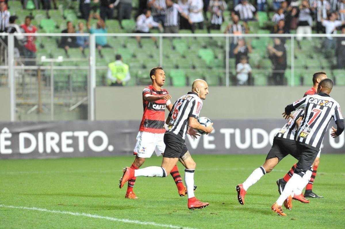 Galo recebeu o Atltico Goianiense, no Independncia, pela 33 rodada do Campeonato Brasileiro