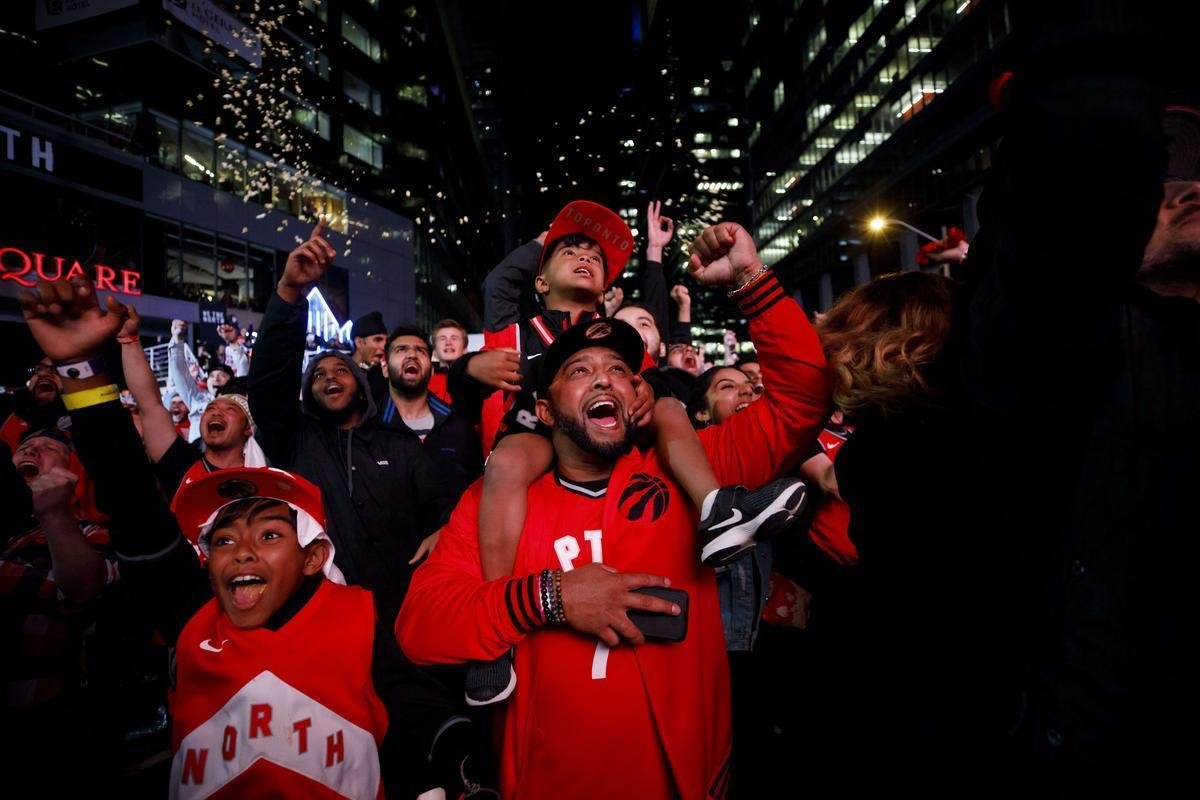 Toronto Raptors vence a sexta partida das finais, na Oracle Arena, e faz a festa