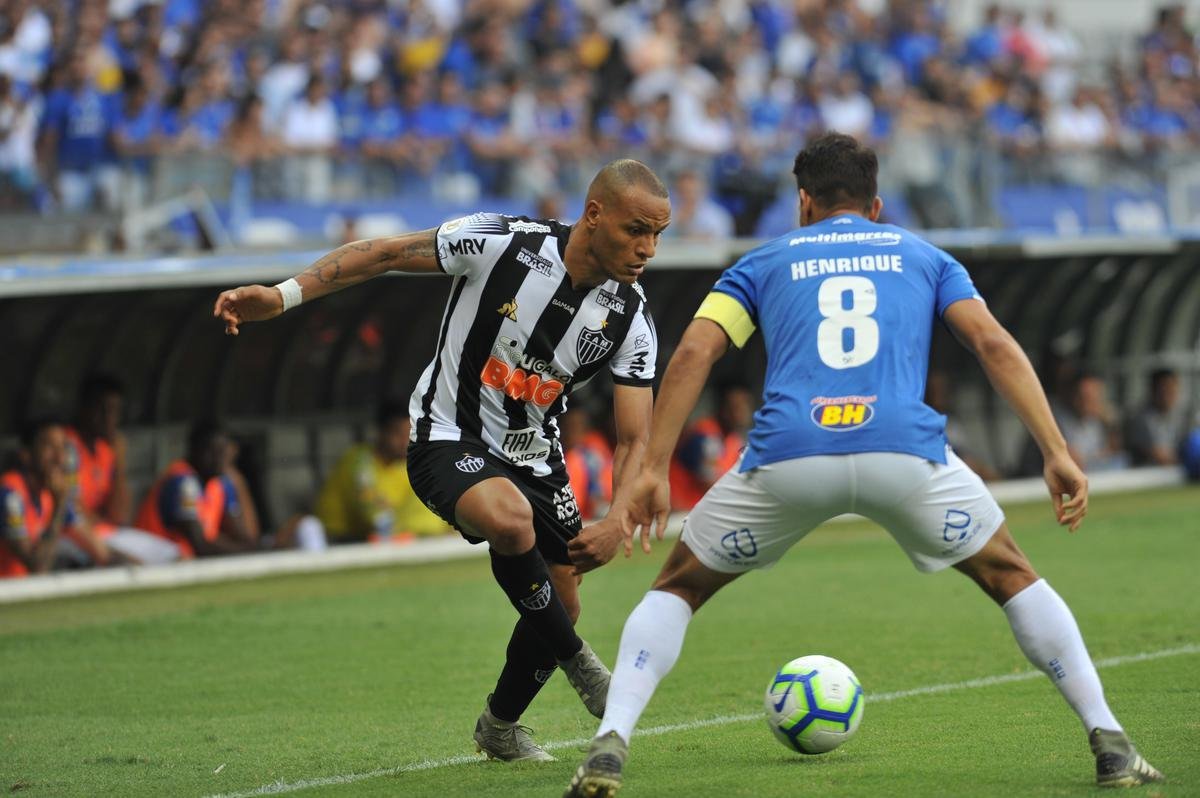 As melhores fotos do clssico entre Cruzeiro e Atltico, no Mineiro, pela 32 rodada do Campeonato Brasileiro