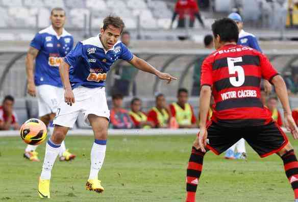 Galeria de fotos do jogo entre Cruzeiro e Flamengo, no Mineiro, pela 19 rodada do Brasileiro