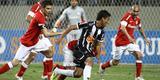Perseguido por jogadores do Internacional, no Brasileiro de 2012