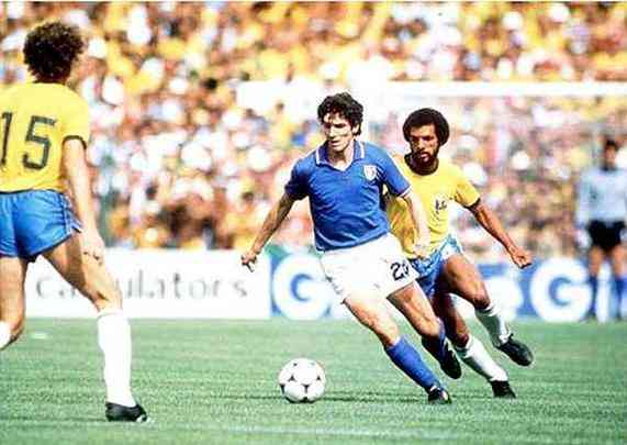 Carrasco do Brasil, o italiano Paolo Rossi foi um dos grandes destaques na campanha do ttulo da Azzurra em 1982.