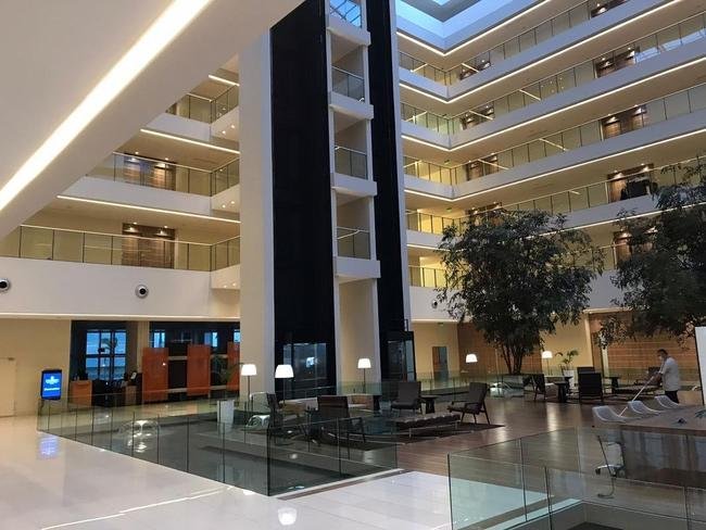 Delegao do Amrica est hospedada no Hotel Bourbon para jogo contra o Guaran