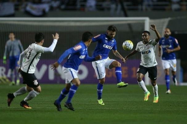 Fotos de Corinthians 1x1 Cruzeiro, no Pacaembu, pela 19ª rodada do Campeonato Brasileiro (Marcello Zambrana/Light Press/Cruzeiro)