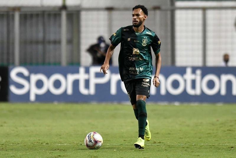 Anderson: o zagueiro tem contrato com o clube até dezembro de 2021.