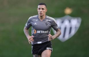 Guilherme Arana (lateral-esquerdo): leso no joelho esquerdo
