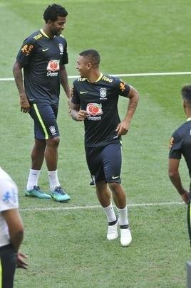 Nesta quarta-feira  tarde (09/11), Seleo Brasileira fez mais um treino no Mineiro e encerrou preparao para enfrentar a Argentina pelas Eliminatrias da Copa do Mundo