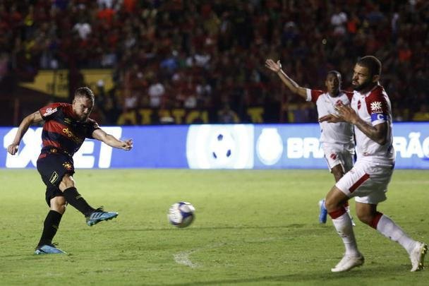 Sport e Vila Nova empataram, em 0 a 0, neste domingo, na Ilha do Retiro