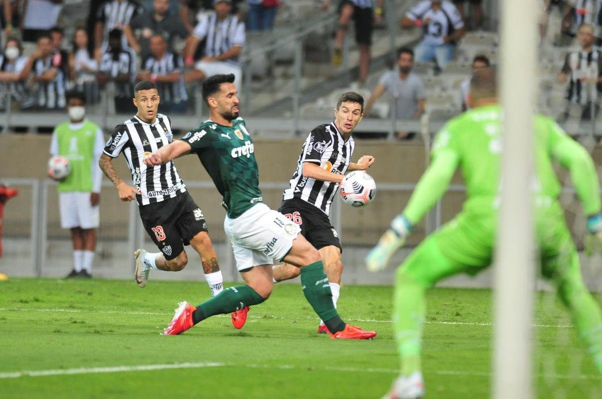 Fotos da partida de volta da semifinal da Copa Libertadores de 2021, no Mineiro, entre Atltico e Palmeiras