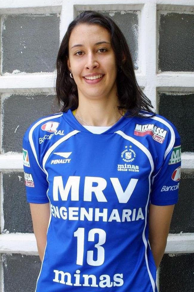 Fotos histricas de Sheilla em sua trajetria pelo vlei do Minas