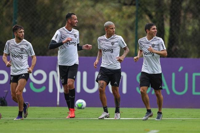 Fotos do primeiro treino de Hulk no Atlitco