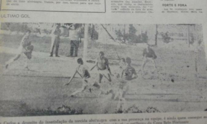 Em 1960, ano de fundação de Brasília, o então presidente Juscelino Kubitschek convidou os dois clubes para um amistoso no acanhado Estádio Israel Pinheiro, com campo de terra, para celebrar a 'paz' entre os rivais, que haviam rompido em 1958. O único clássico fora de Minas em território brasileiro terminou com empate por 2 a 2. O jornal Estado de Minas registrou o fato inédito.