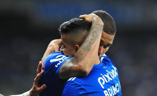 Cruzeiro venceu Tombense por 2 a 0 neste sbado, pela Srie B