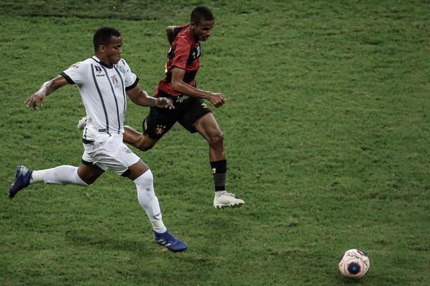 Equipes se enfrentaram na Arena pela terceira rodada do Campeonato Pernambucano