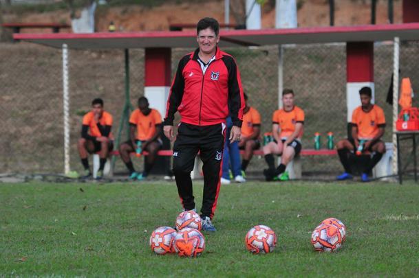 Roberto Gacho comandar Unio Luziense na Segundona Mineira