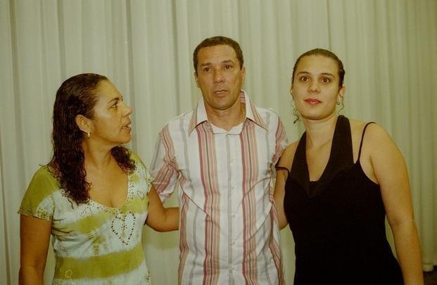 Aps a grande festa no Mineiro com a vitria sobre o Paysandu por 2 a 1, e tambm nas ruas de Belo Horizonte, em desfile carro aberto, jogadores, integrantes da comisso tcnica e dirigentes do Cruzeiro comemoraram o ttulo brasileiro e a indita Trplice Coroa de 2003 em evento fechado no hotel Ouro Minas, em Belo Horizonte. Familiares dos campees estiveram presentes. Imagens do arquivo do Estado de Minas mostraram a euforia dos jogadores, do tcnico Vanderlei Luxemburgo, do presidente Alvimar de Oliveira Costa e do vice, Zez Perrella, naquele 30 de novembro.