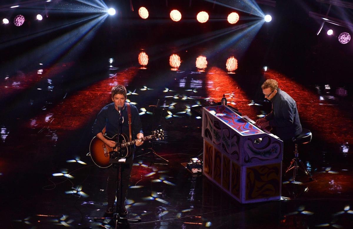 Cantor britnico Noel Gallagher, da extinta banda Oasis, apresentou-se na cerimnia da Ffa, em Londres