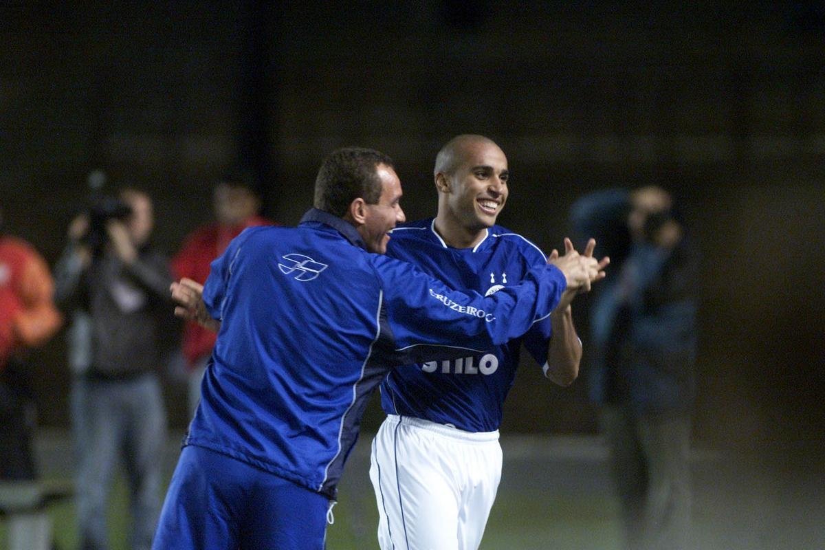 Deivid era atacante do Cruzeiro que bateu o Vasco em 2003, pelo Campeonato Brasileiro. Ele fez trs gols na vitria celeste por 4 a 1.