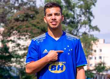 Jogador de 19 anos é filho de pai brasileiro e mãe boliviana