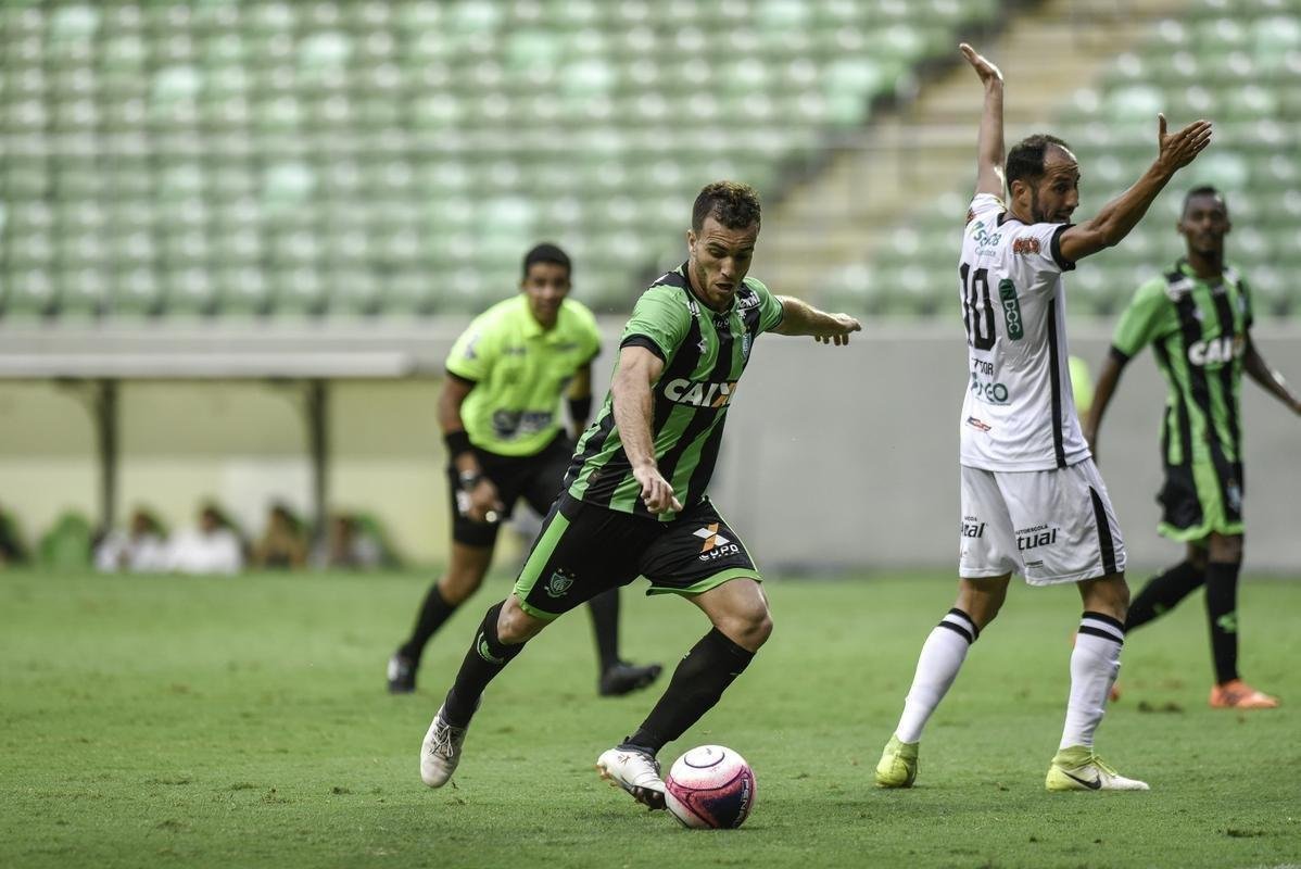 Amrica e Democrata-GV se enfrentaram, no Independncia, pela 9 rodada do Campeonato Mineiro