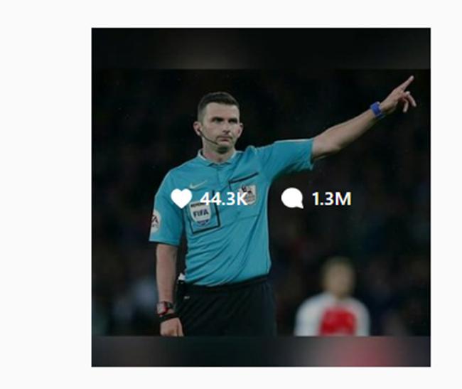Michael Oliver foi detonado pelos torcedores