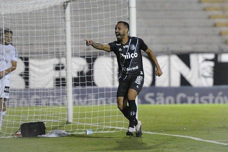 8 lugar - Ponte Preta - Moiss (6 gols)
