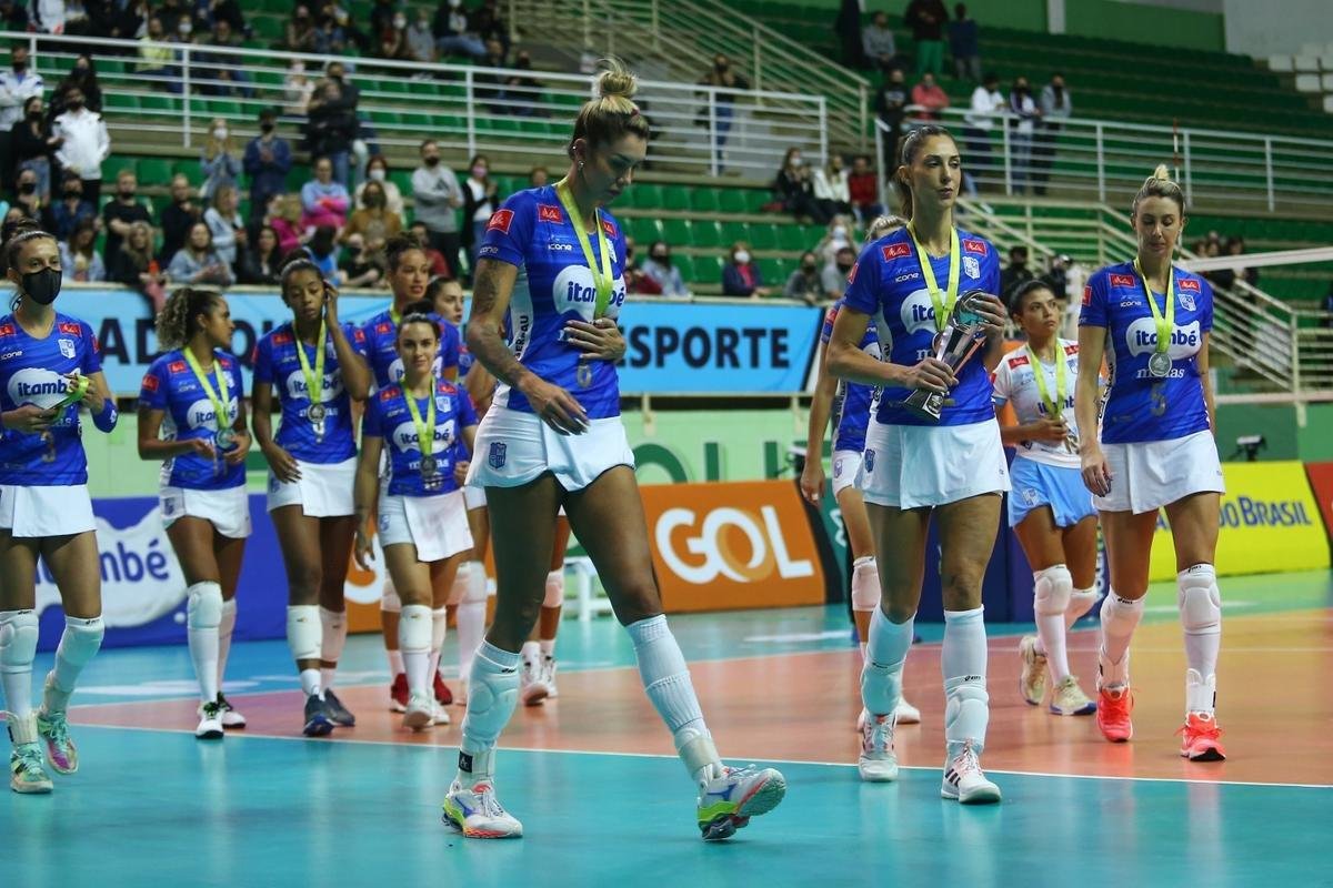 Praia venceu o Minas por 3 sets a 0, em Brusque (SC), e conquistou a Supercopa