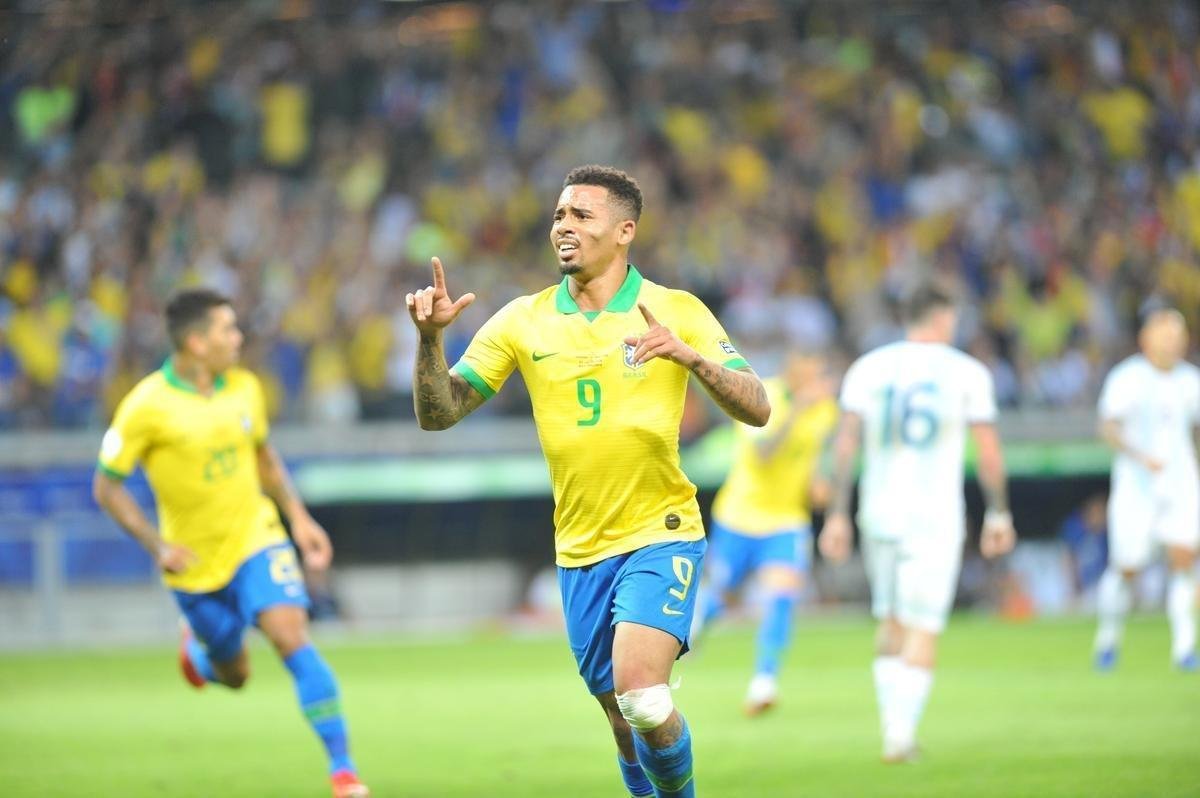 Fotos da vitria do Brasil sobre a Argentina, por 2 a 0, no Mineiro, pela semifinal da Copa Amrica; Gabriel Jesus e Firmino marcaram os gols da seleo em BH