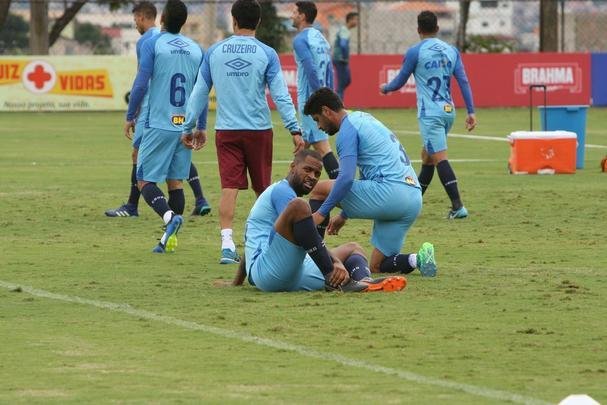 Imagens do treino do Cruzeiro neste domingo (20/05/2018)