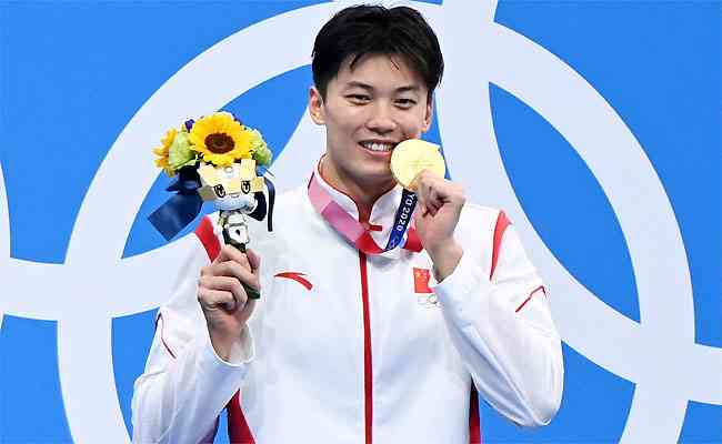 Shun Wang fatura mais um ouro para a China na natação em Tóquio 