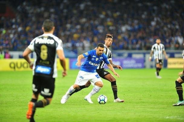 Fotos do segundo tempo, no Mineiro: Bruno Henrique fez 2 a 1 para o Santos e levou deciso para os pnaltis
