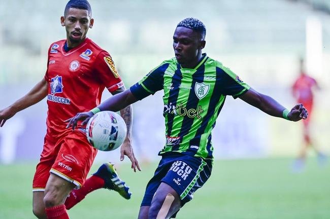 O Amrica recebeu o Tombense neste sbado (19), em jogo vlido pela 11 rodada do Campeonato Mineiro. Sem pblico, a partida foi realizada no Estdio Independncia, em Belo Horizonte.