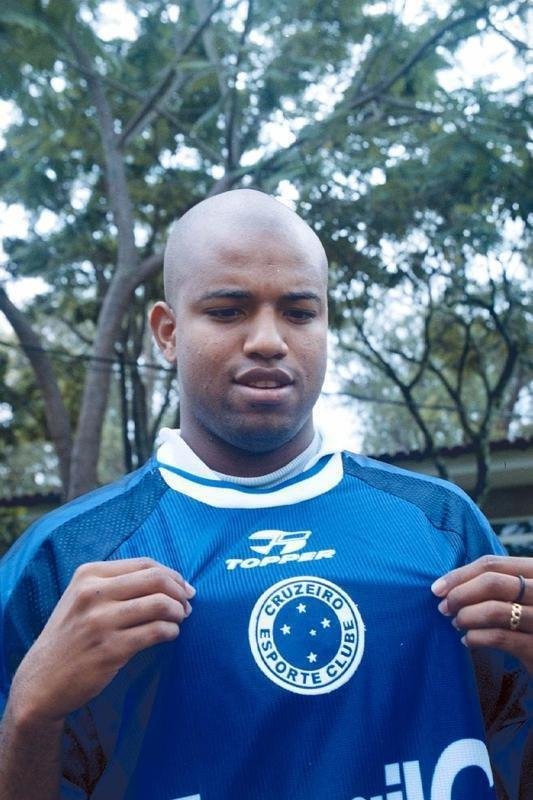 #3: Viveros - R$ 6,3 milhes (US$ 3,5 milhes) (2000) // R$ 21,7 milhes (2020) - 50% dos direitos econmicos