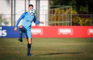 Cruzeiro encerrou preparao para jogo com Palmeiras em treino fechado na Toca da Raposa II