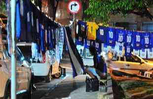 Torcedores do Cruzeiro acompanham final da Copa do Brasil no Mercado Distrital do Cruzeiro, em Belo Horizonte