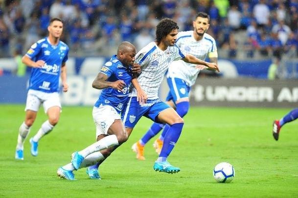Fotos do segundo tempo do duelo entre Cruzeiro e Ava, no Mineiro, pelo Brasileiro
