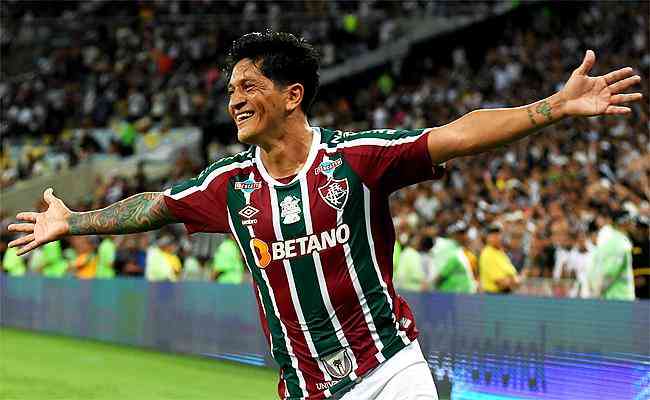 Cano marcó los dos goles del Fluminense ante el Vasco