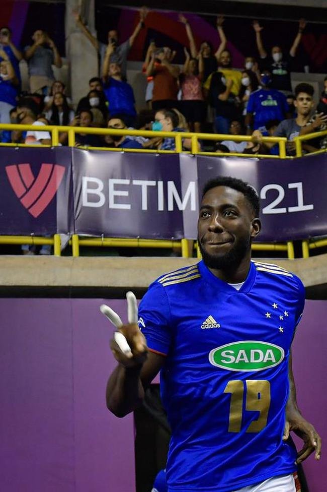 Fotos da final do Mundial de Vlei Masculino, entre Cruzeiro e Civitanova-ITA, no Ginsio Divino Braga, em Betim