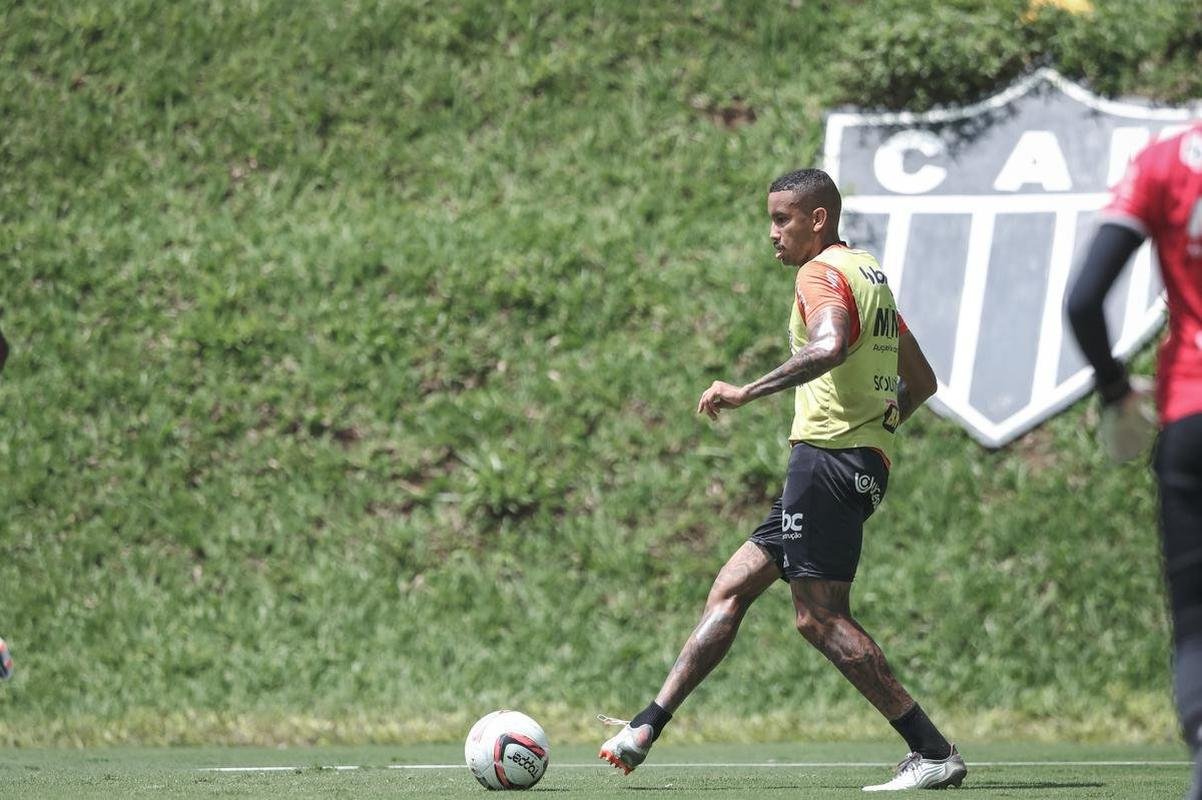 Fotos do treino do Atltico nesta quinta-feira na Cidade do Galo