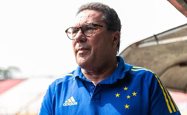 Vanderlei Luxemburgo definiu Cruzeiro para duelo diante do Botafogo