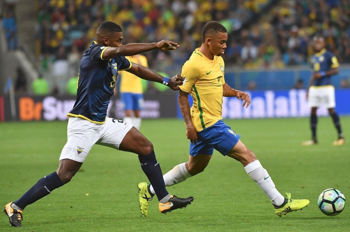Brasil e Equador se enfrentaram, na Arena do Grmio, pela 15 rodada das Eliminatrias para a Copa