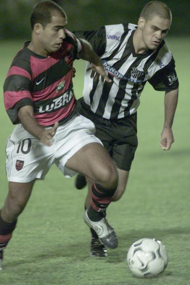 2004 - Na segunda fase, o Tupi enfrentou o Flamengo e foi eliminado. Derrotas por 3 a 2, em casa, e 4 a 0, fora de casa.