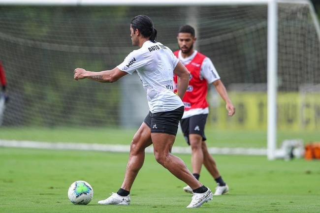 Fotos do primeiro treino de Hulk no Atlitco